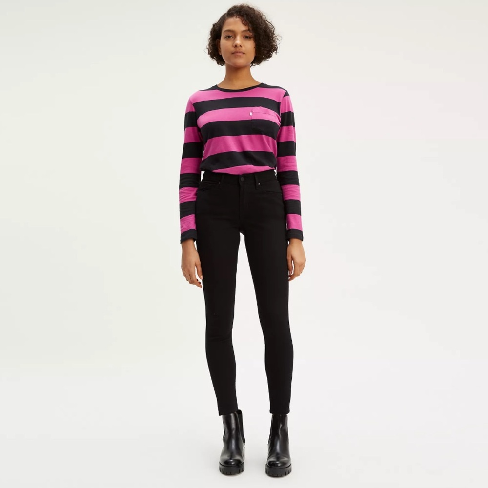 Levi’s Black Curvy Skinny Jeans